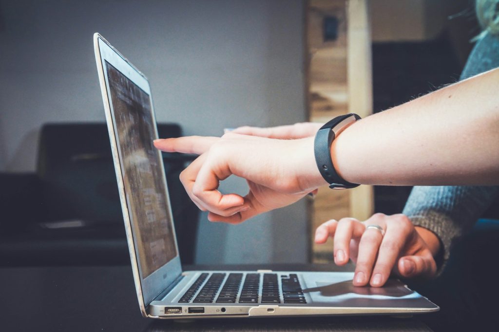 verifier les avis d'une entreprise