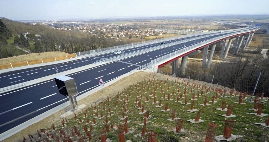 Télépéage autoroute : impacts sur l’environnement et fluidité du trafic